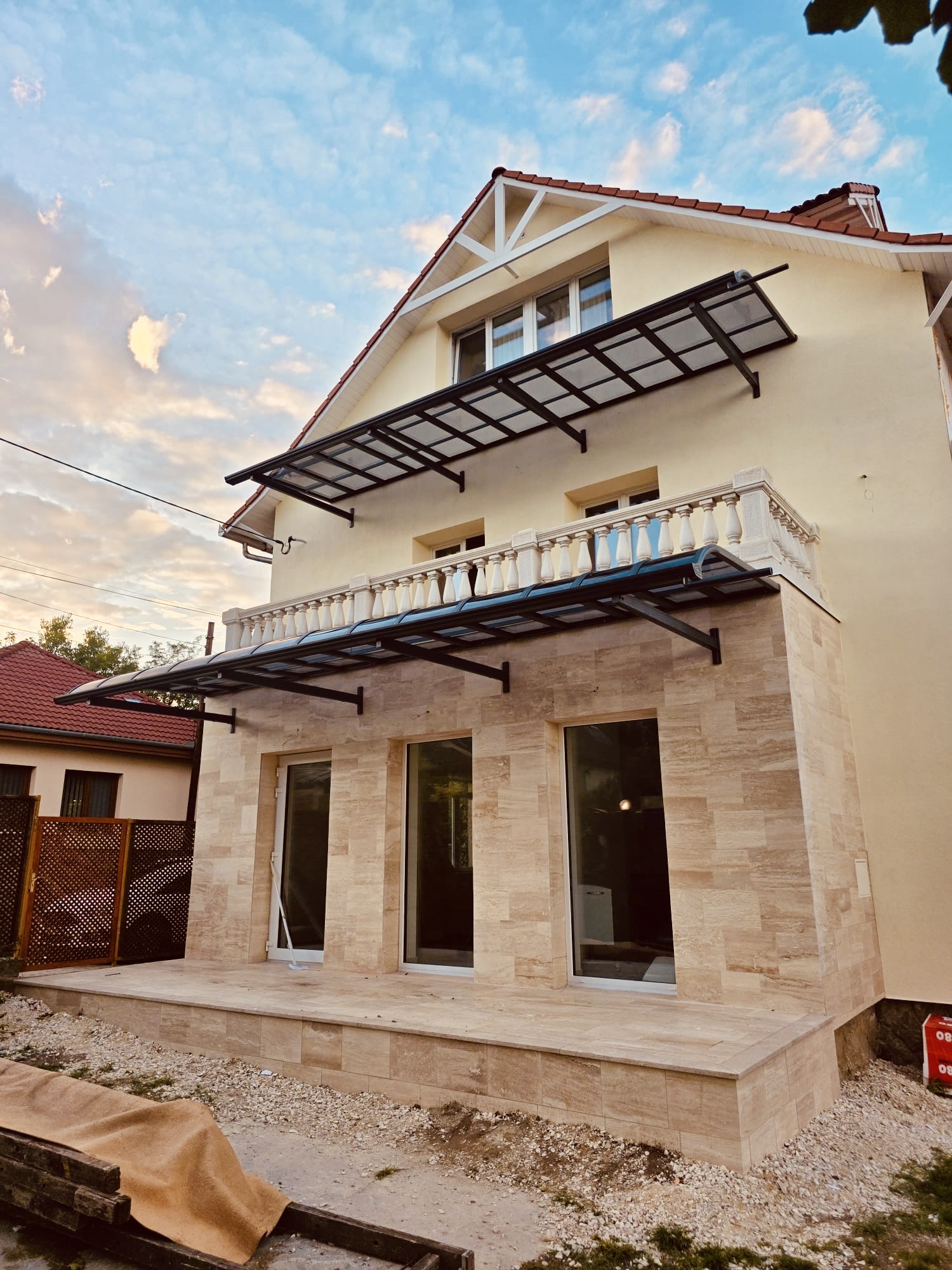 04138104-f3a9-431f-99a6-d35dc9c418fa