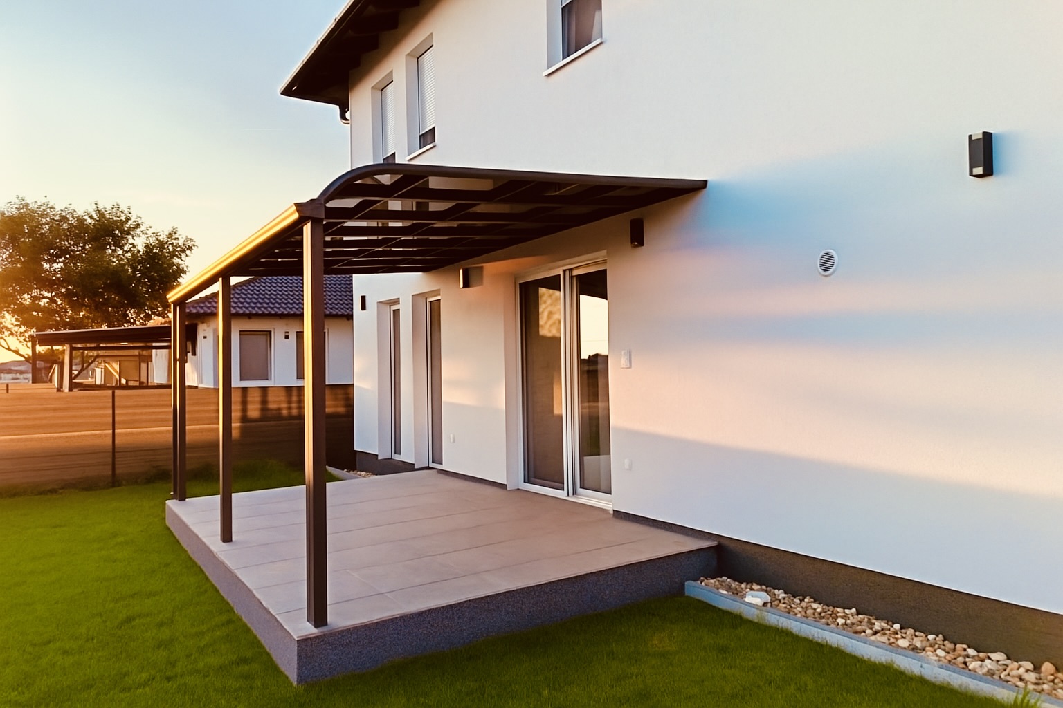 DA4CCA98-FD24-4EC4-823A-9066163EEC6B